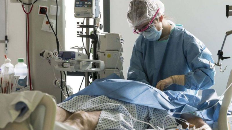 24 nouveaux décès en France, les hospitalisations baissent