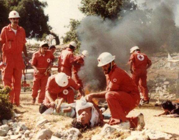 « Nous, la Croix-Rouge libanaise, sommes à vos côtés, peu importe votre race et votre religion »