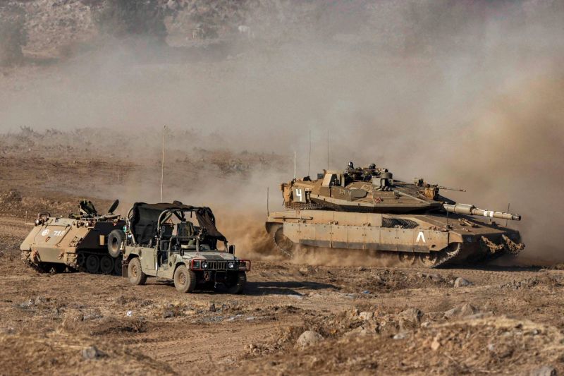 Des raids israéliens contre des cibles du régime après une attaque ratée au Golan