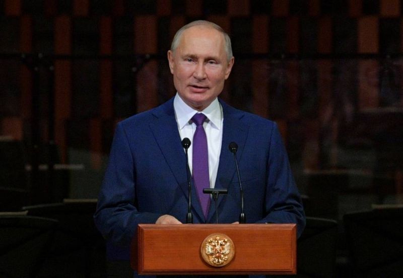 Poutine parle vaccin et pétrole avec le roi d'Arabie saoudite