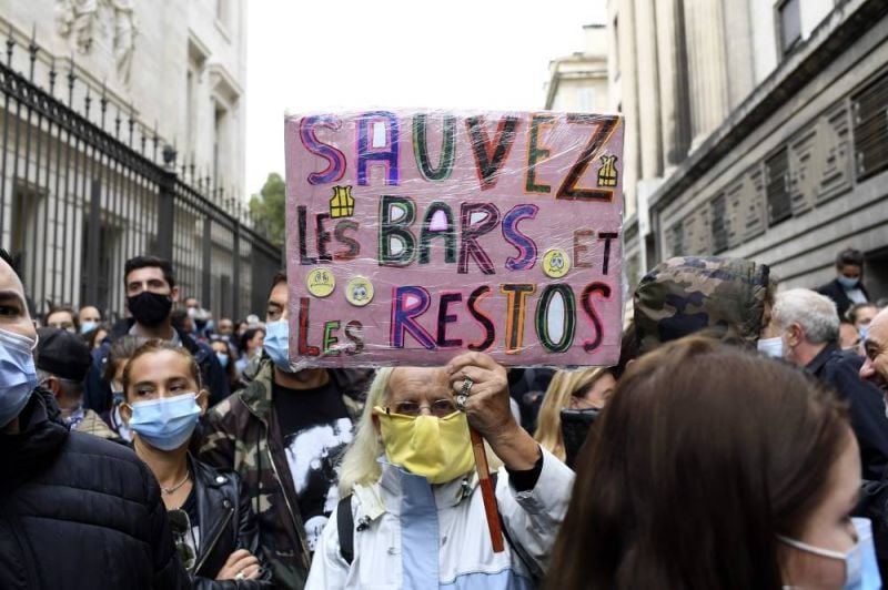 Manifestation tendue à Marseille contre les mesures sanitaires