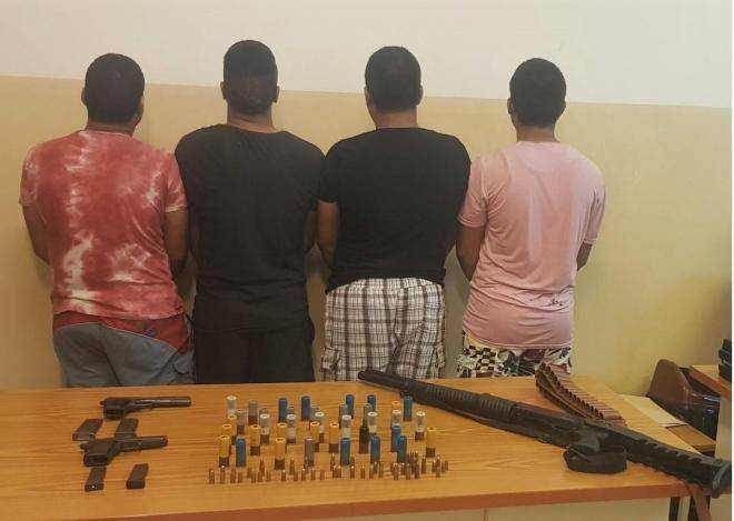 Quatre suspects arrêtés après le meurtre d'une adolescente de 13 ans