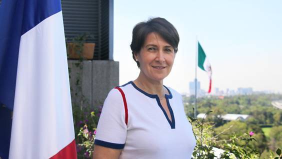 La nouvelle ambassadrice de France prend ses fonctions