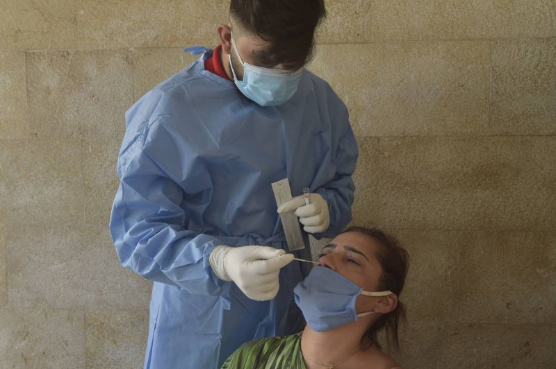 Un vaccin en novembre : les propos de Hassan interrogent au sein du corps médical