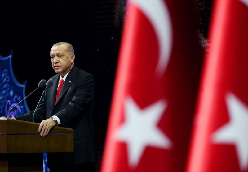 Ankara réagit vivement à une caricature de Erdogan dans Charlie Hebdo Ankara réagit vivement à une caricature de Erdogan dans Charlie Hebdo