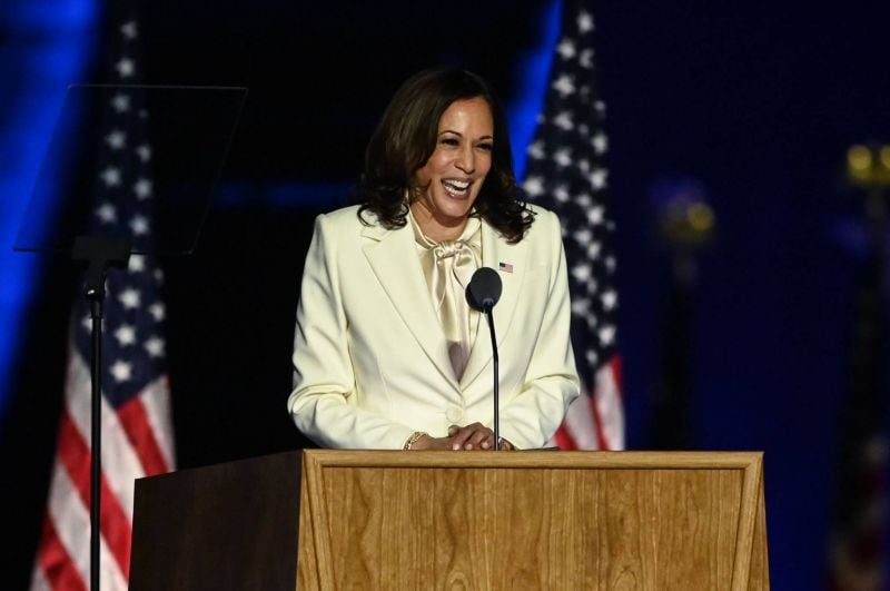 Kamala Harris salue 
