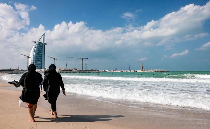 Les Emirats suspendent les nouveaux visas pour 13 pays dont le Liban