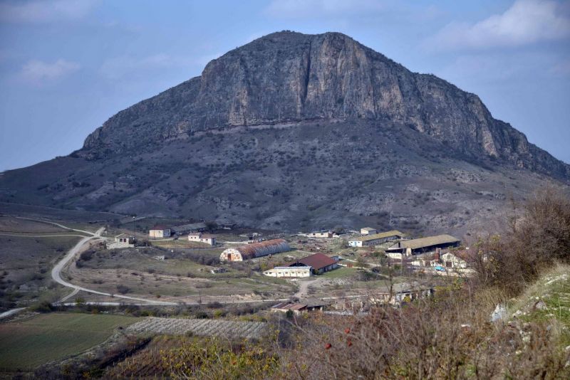 Quatre civils azerbaïdjanais tués par une mine