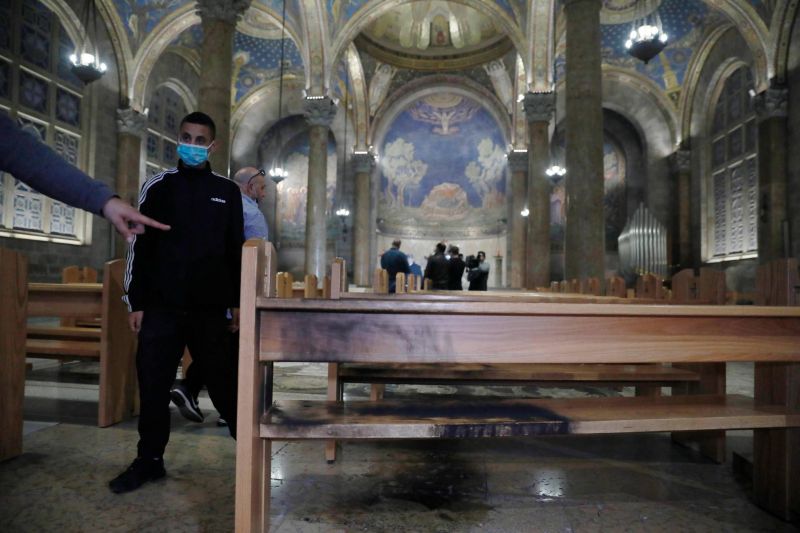 Tentative d'incendie dans une église, arrestation du suspect