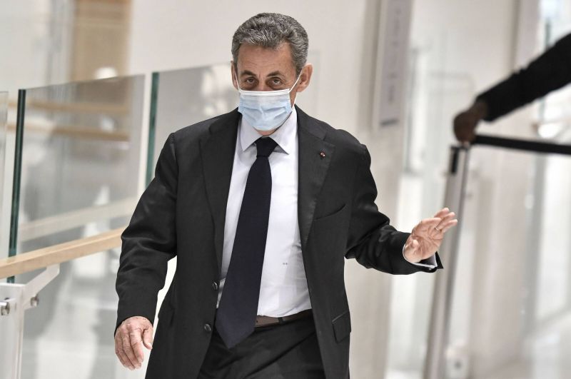 Affaire des « écoutes » : Sarkozy dénonce des « infamies » à la reprise de son procès