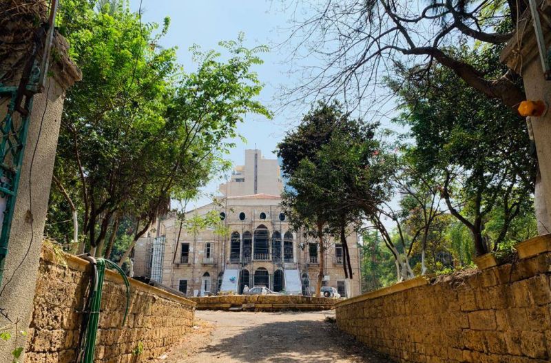 Coup de bleu sur une belle villa patrimoniale de la rue du Liban Coup de bleu sur une belle villa patrimoniale de la rue du Liban