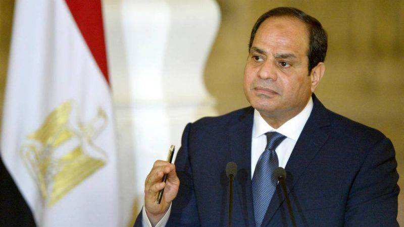 Le président égyptien est arrivé à Paris