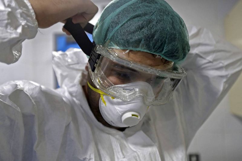 Épuisé, mal équipé et sous-payé : au Liban, le corps soignant sous une pression extrême