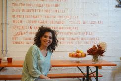 Joanna Debbas dans sa boulangerie Tusk. Photo C.H.
