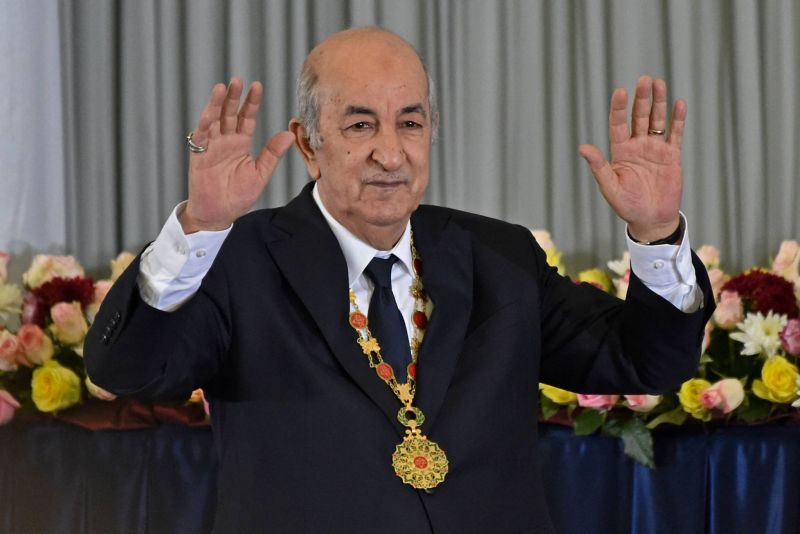 Le président algérien marque son retour aux affaires en félicitant Biden