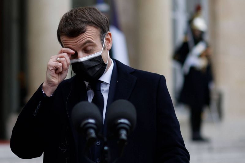 Macron positif au Covid-19, sa visite au Liban annulée