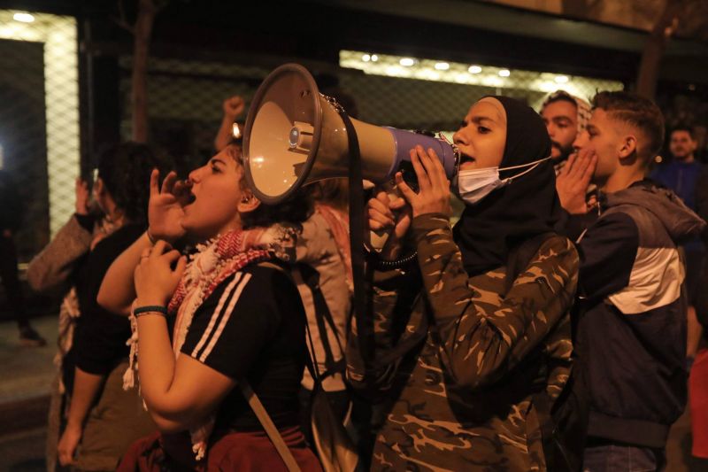 Les étudiants libanais laissent éclater leur colère et crient leurs revendications