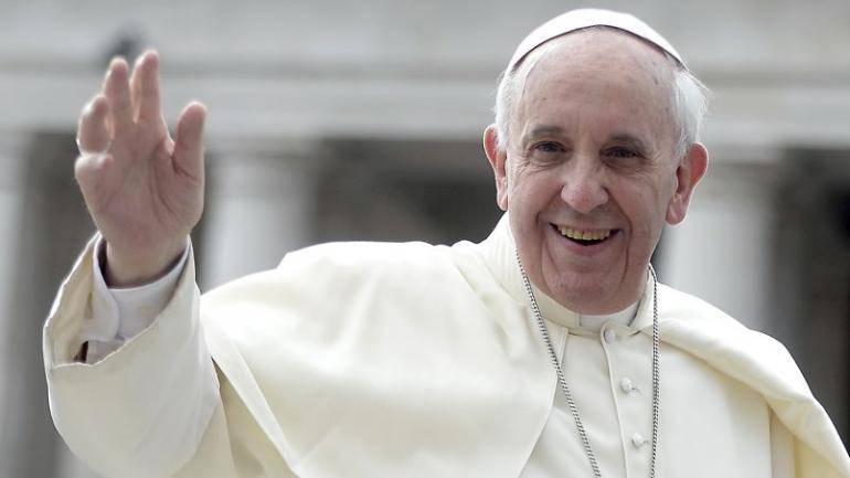Pour ses 84 ans, le pape demande le vaccin du Covid-19 