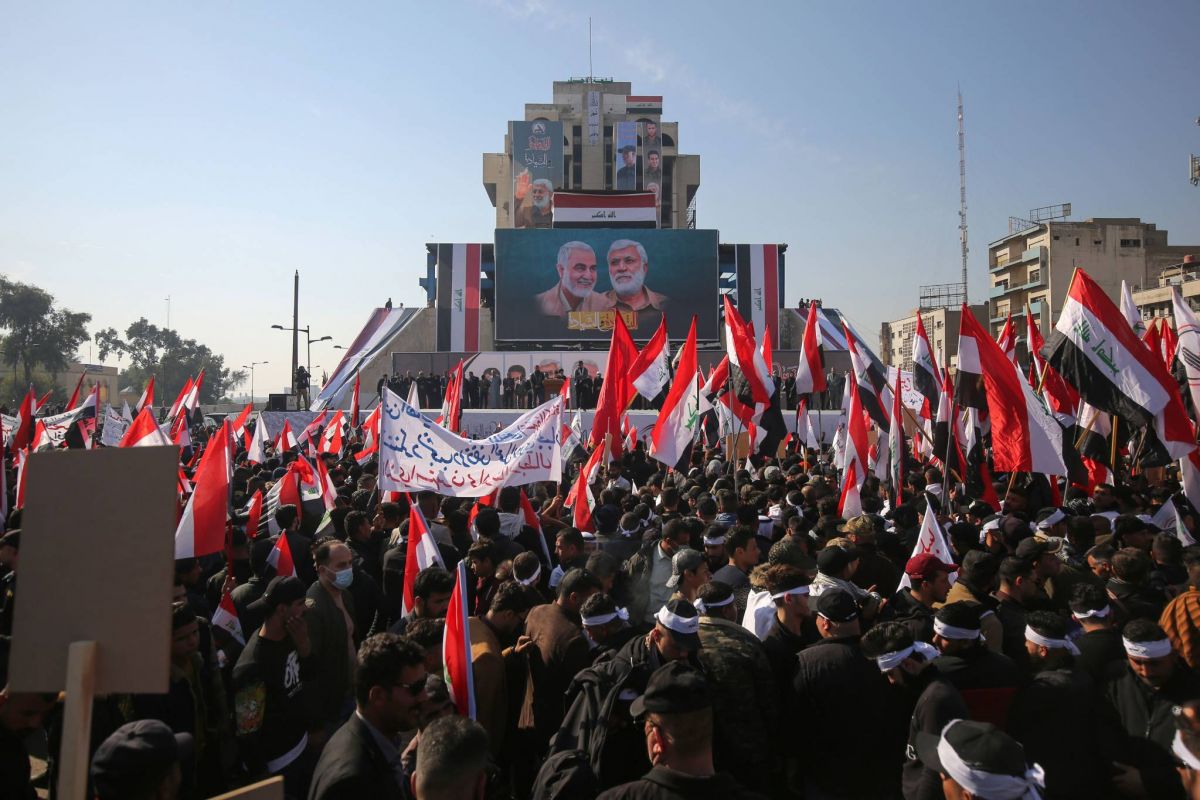 Des milliers d’Irakiens crient « vengeance » un an après la mort de Soleimani