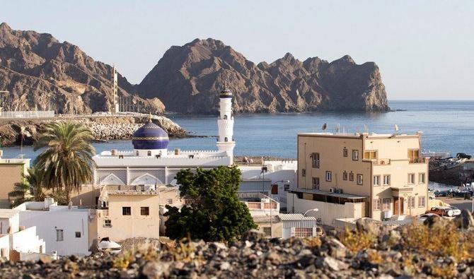 Le sultanat d'Oman commence à vacciner
