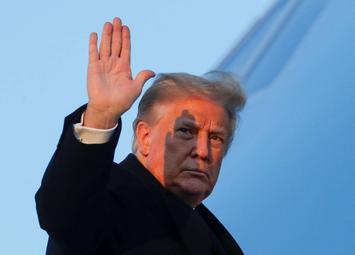 Trump accorde à nouveau des grâces à ses alliés, dont le père de son conseiller Jared Kushner
