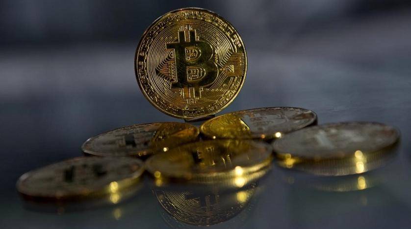 Le bitcoin dépasse les 30.000 dollars pour la première fois de son histoire