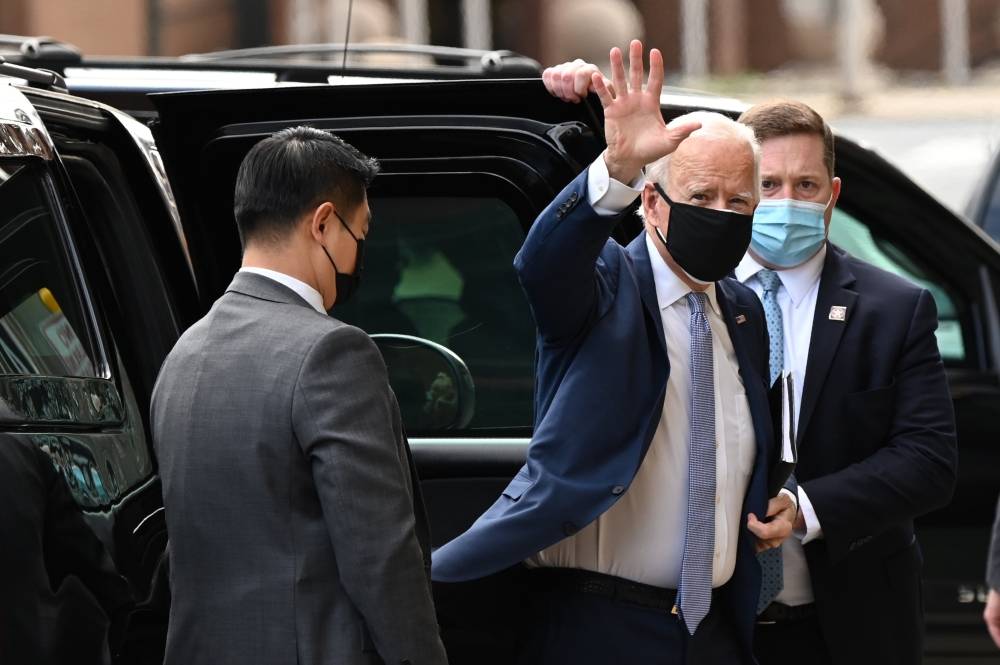 Chaos au Capitole: Biden dénonce une 