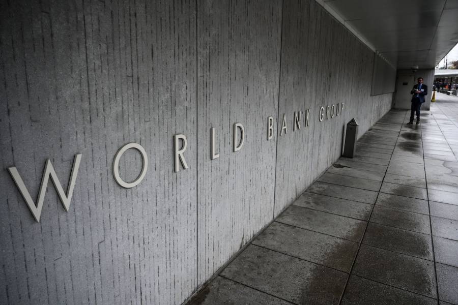 Une reprise économique modérée et fragile en 2021, prévoit la Banque mondiale