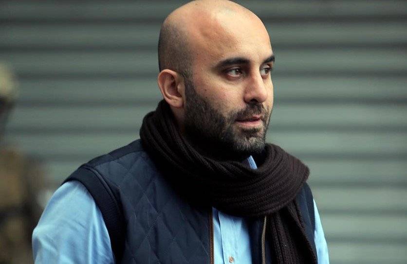 Les SR tentent d'arrêter le journaliste Radwane Mortada au siège d'al-Jadeed
