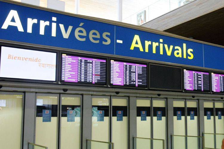 Test négatif exigé pour tous les voyageurs arrivant en France d'un pays hors de l'UE
