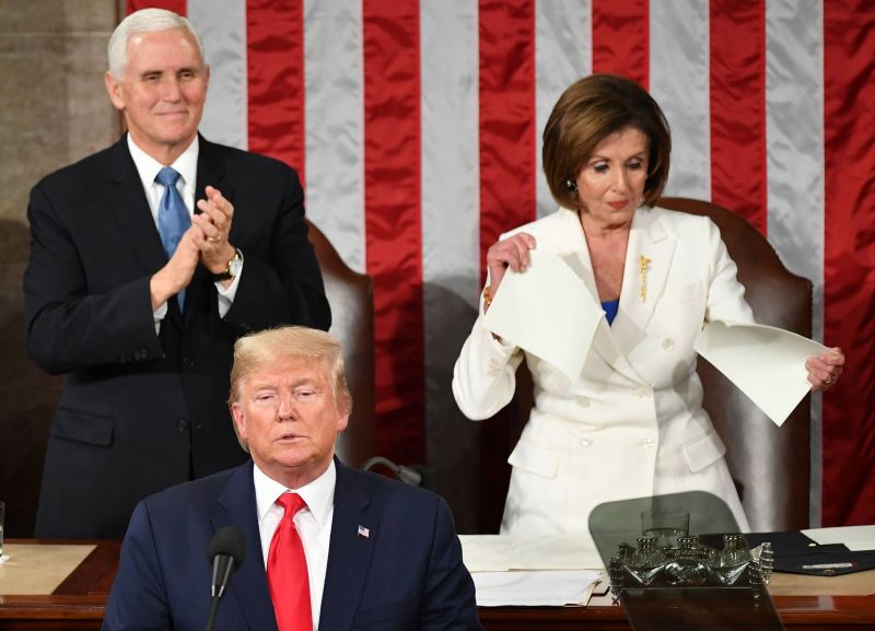 Nancy Pelosi, une dernière fois dans le rôle de 1re opposante à Trump