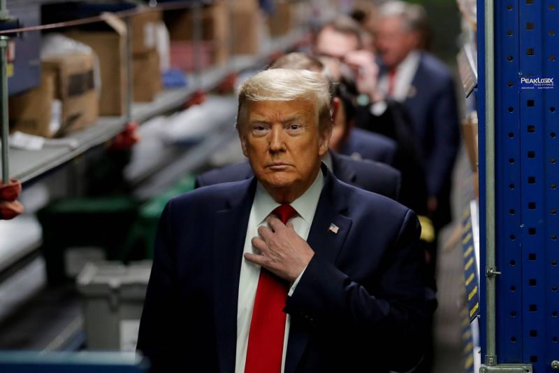 Trump devrait gracier 100 personnes, mais pas Giuliani ni Bannon, selon des sources Trump devrait gracier 100 personnes, mais pas Giuliani ni Bannon, selon des sources