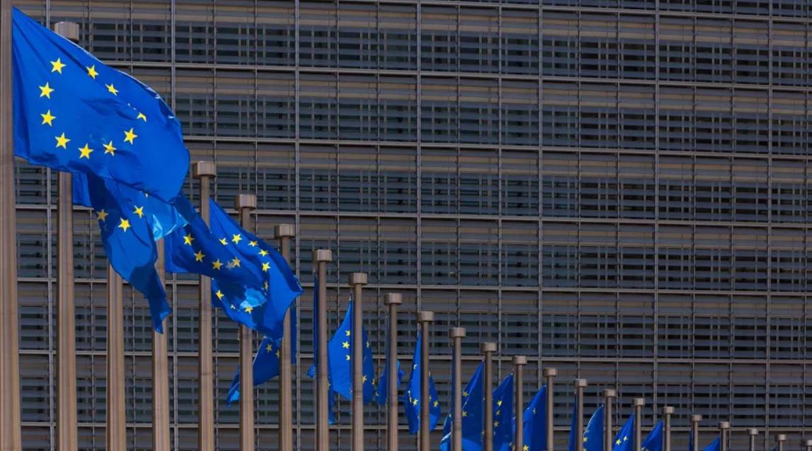 L'UE exhorte Biden à prendre le leadership de la lutte contre le coronavirus