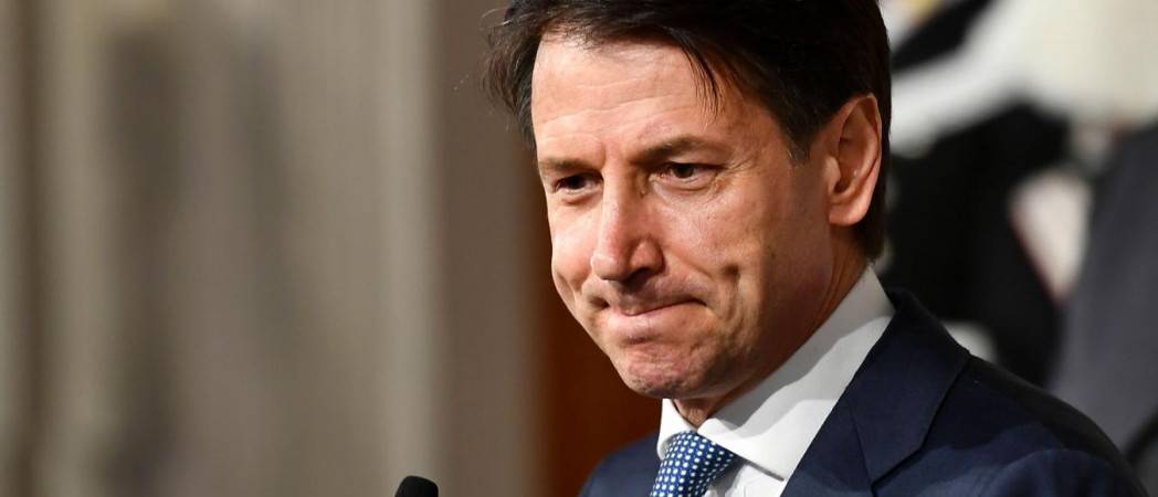 Le gouvernement en sursis après la démission de deux ministres