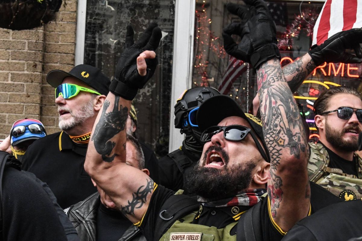Les partisans d’extrême droite de Trump toujours en colère et loin de disparaître