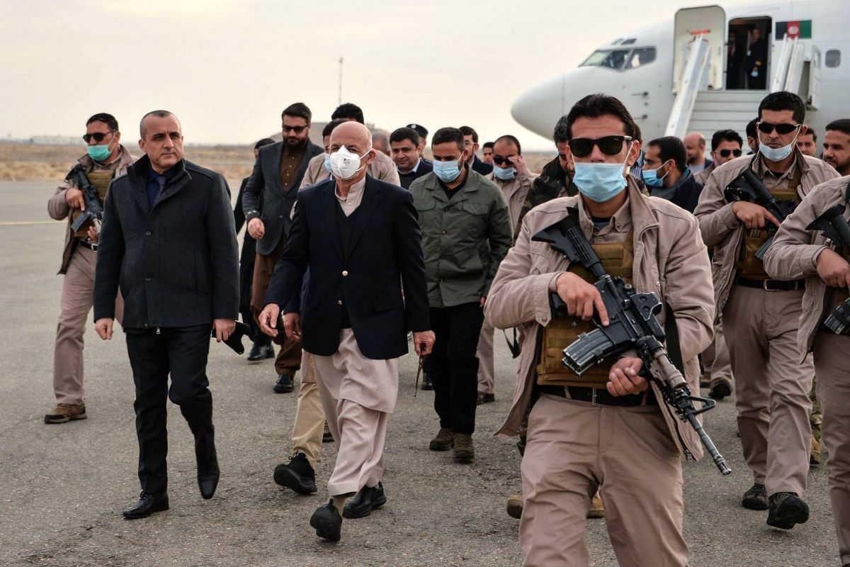 Kaboul soulagé par la volonté américaine de revoir l’accord avec les talibans