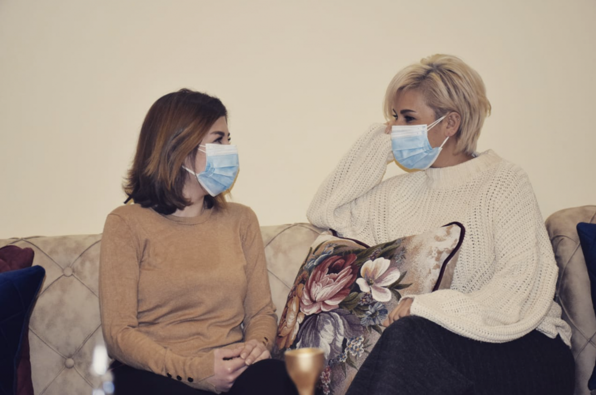 Face au variant britannique, les masques en tissu ne suffisent plus
