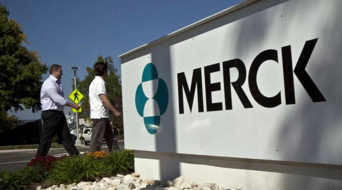 Le laboratoire américain Merck interrompt le travail sur ses vaccins anti-Covid