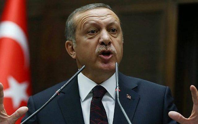 Erdogan s'en prend aux étudiants protestataires et aux LGBT