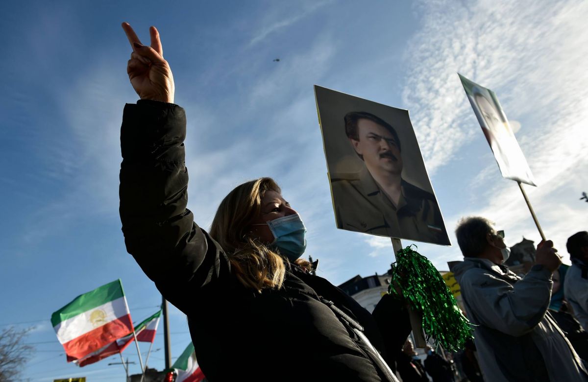 Vingt ans de prison contre un diplomate iranien pour un projet d’attentat en France