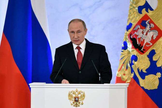 Poutine signe la prolongation du traité russo-américain de désarmement New Start