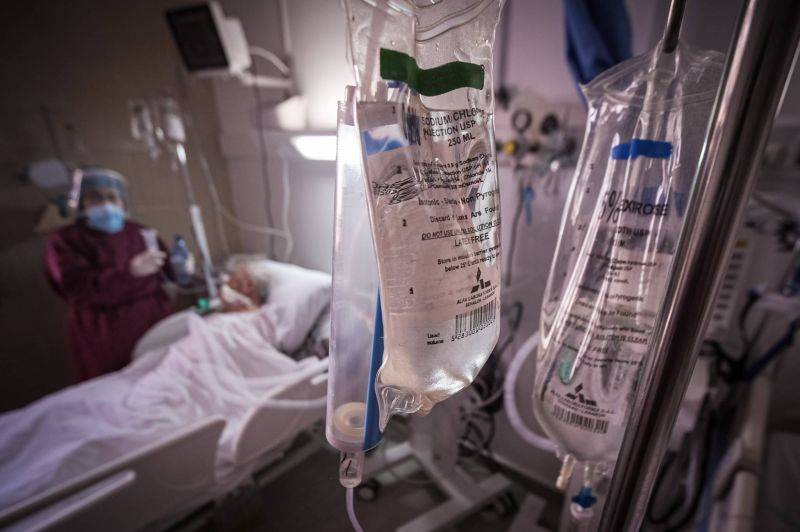 Dans les hôpitaux privés, le parcours infernal de certains malades du Covid