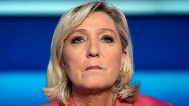 Marine Le Pen devant la justice pour diffusion d'images de l'EI