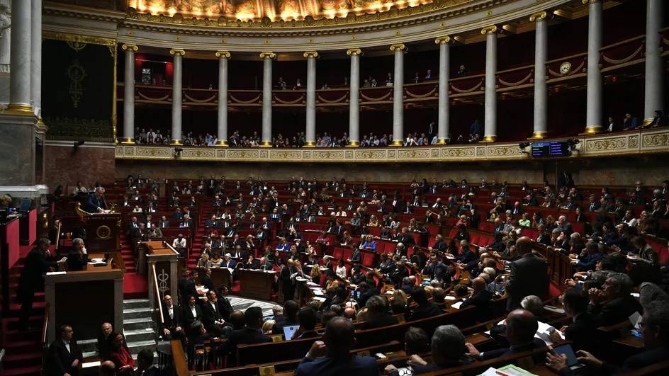 Les députés prolongent l'état d'urgence sanitaire jusqu'au 1er juin