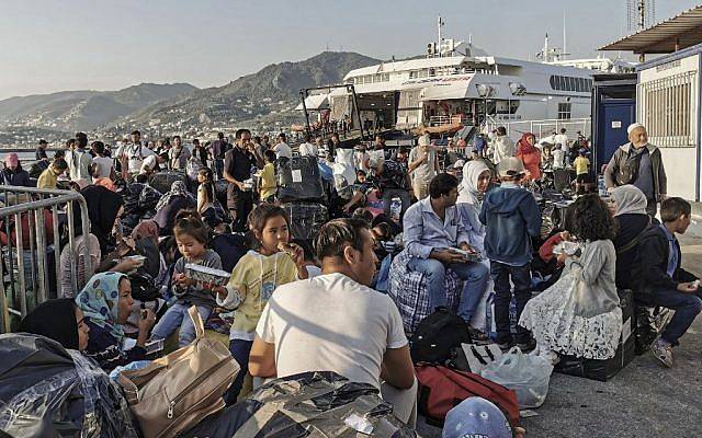 Départ de 116 réfugiés de Lesbos pour l'Allemagne