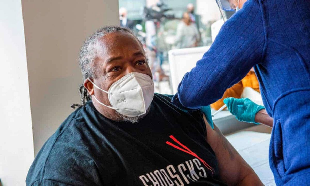 Aux États-Unis, les stigmates des discriminations plombent la vaccination