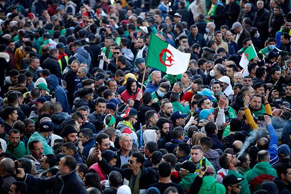 Retour de milliers de manifestants pour le 2nd anniversaire du Hirak