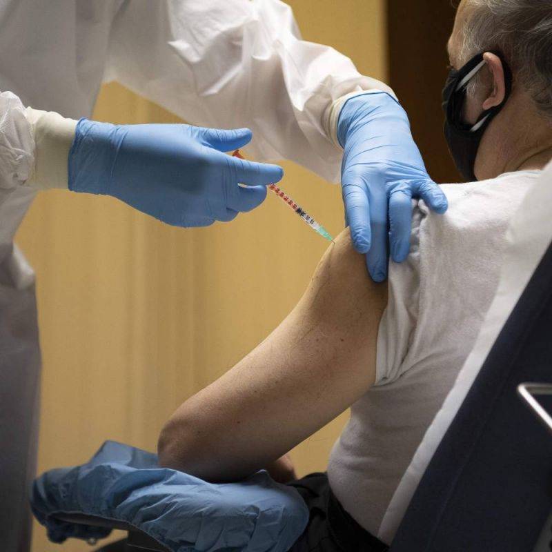 Les employés du Vatican refusant le vaccin risquent le licenciement
