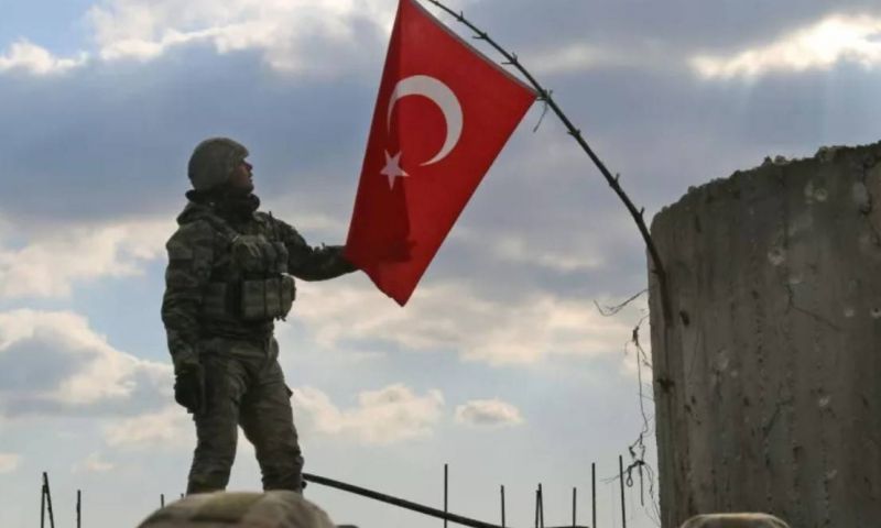 La Turquie arrête deux membres présumés de l'EI à la frontière syrienne