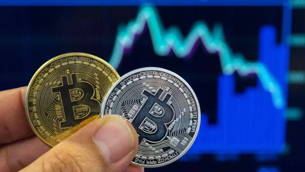 Le bitcoin dépasse 50.000 dollars pour la première fois